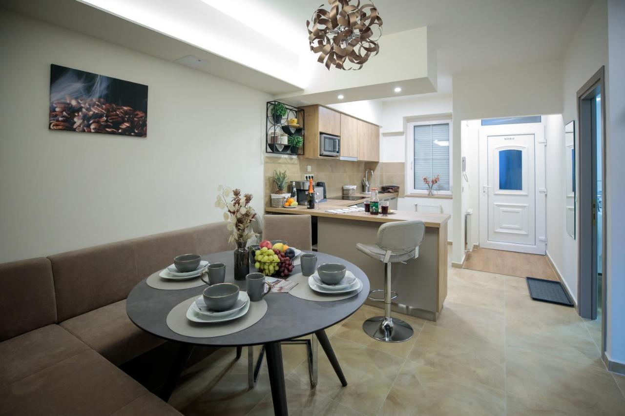 Mokka Best Apartments Miskolc Esterno foto